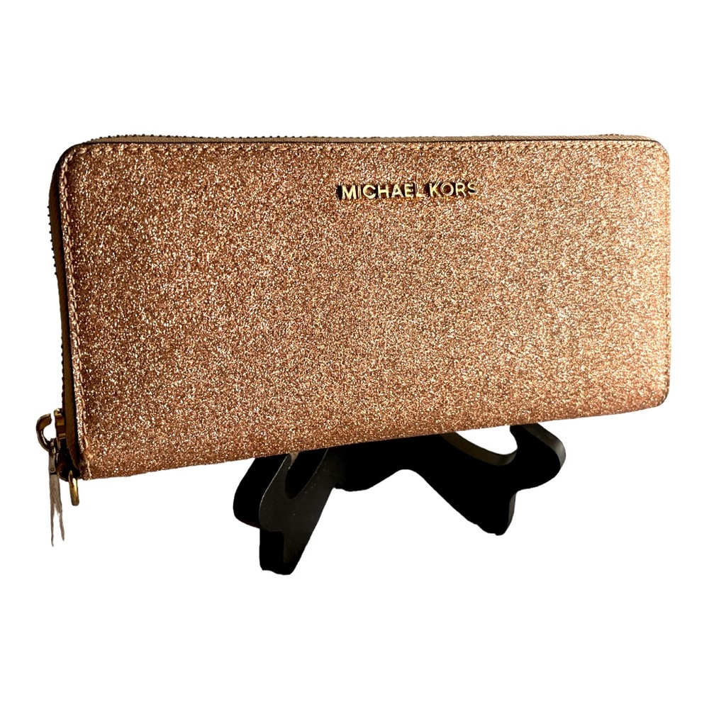 NWOT Michael Kors Glitter Zippy Wallet